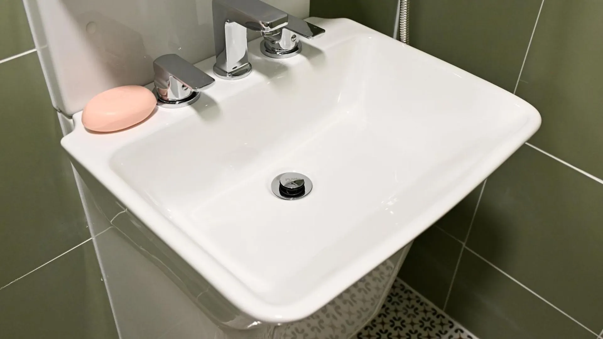 סיאול Rio Hotel 0*,  קוריאה הדרומית
